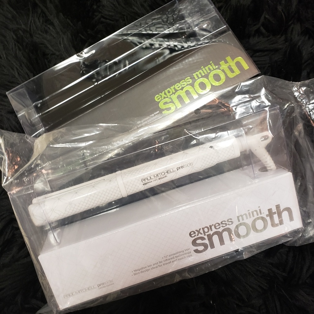 Paul Mitchell mini flat iron
